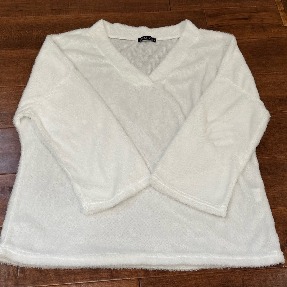 Cozy White Fleece Lounge Set